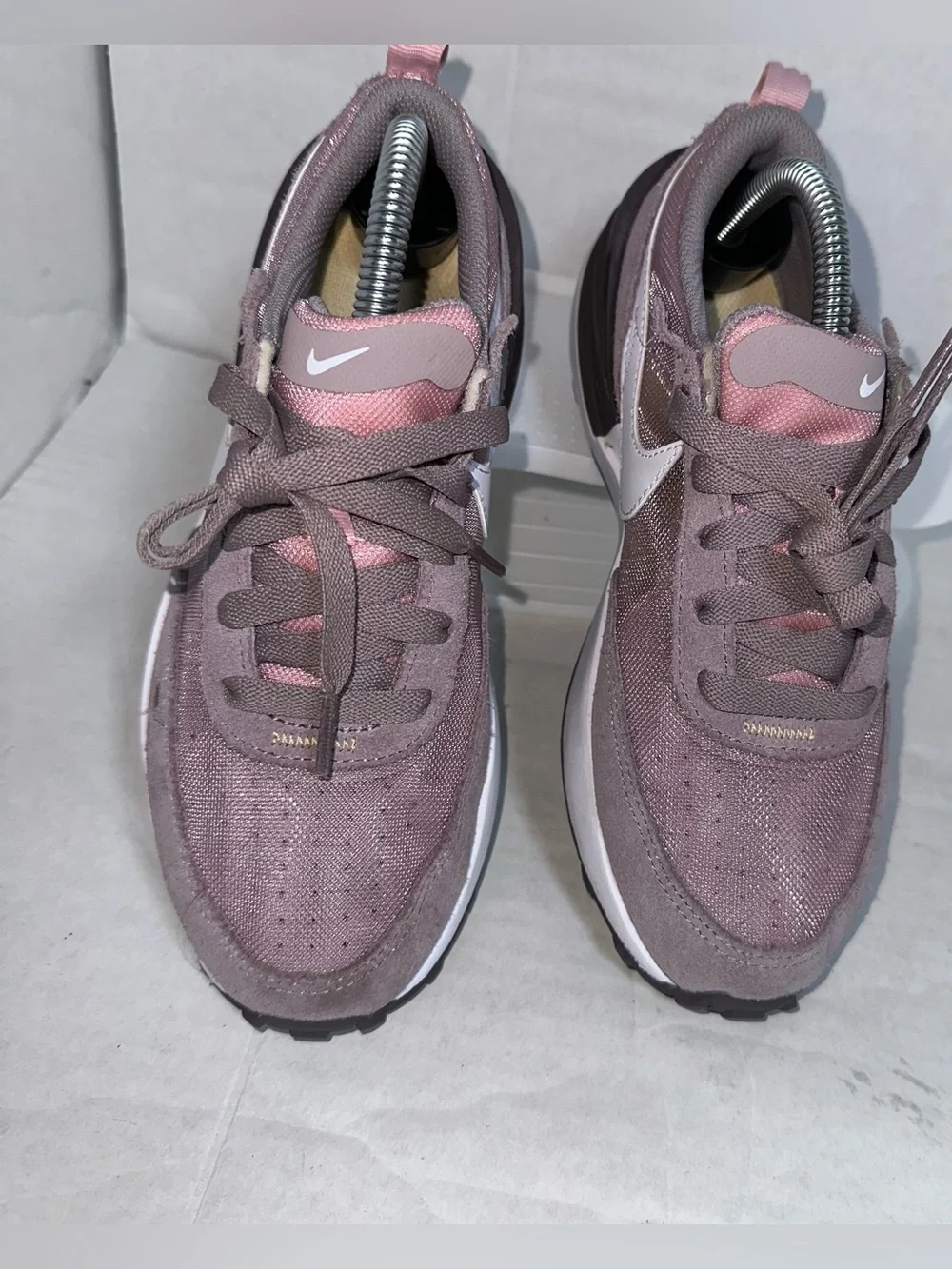 Nike Waffle One Fuchsia Girls Size 2.5Y Pink Walking Running Shoes Sneakers